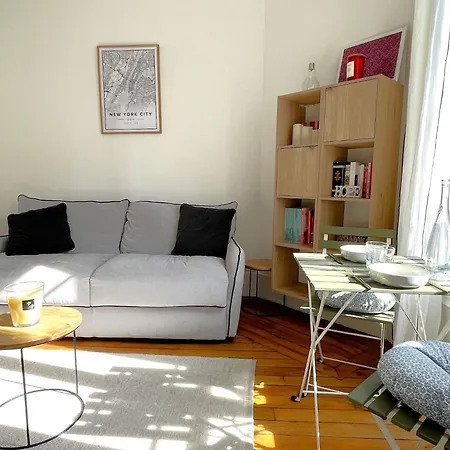 L' Blomet Apartment