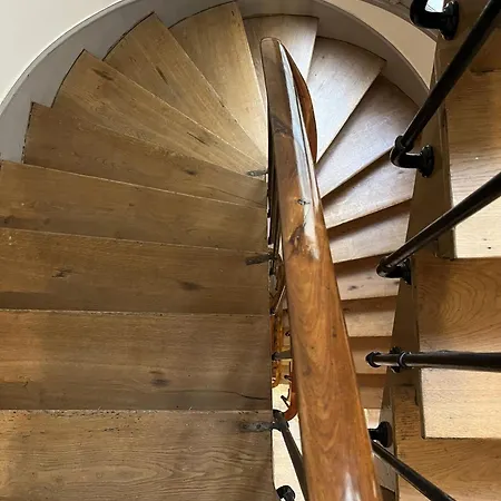 L' Blomet Apartment *